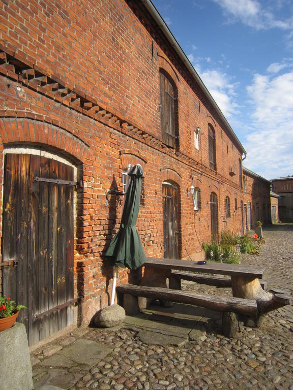 Pension Belau'S Hof Stendal Esterno foto