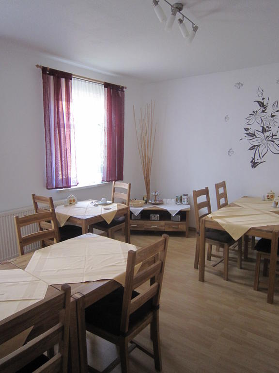 Pension Belau'S Hof Stendal Esterno foto